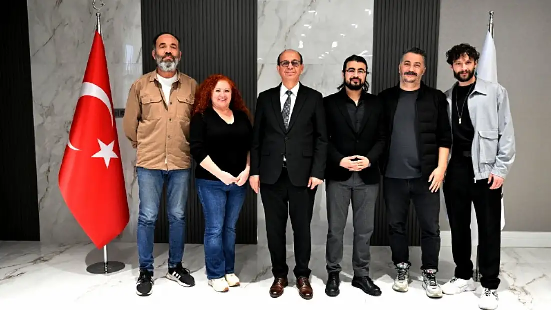 1.Kısa Film Yarışması Konuklarından Başkan Geçit’e Ziyaret!