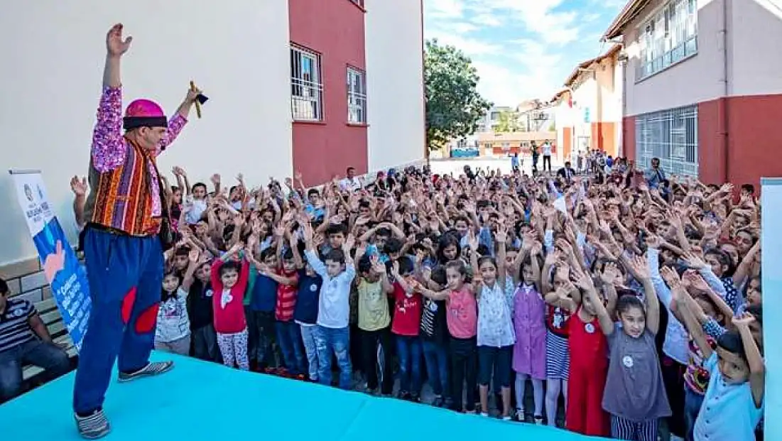 “Kukla Necati İle Çevre Bilinci ve İpli Kukla Şenliği” Çocuk Oyununa Bakanlıktan Destek