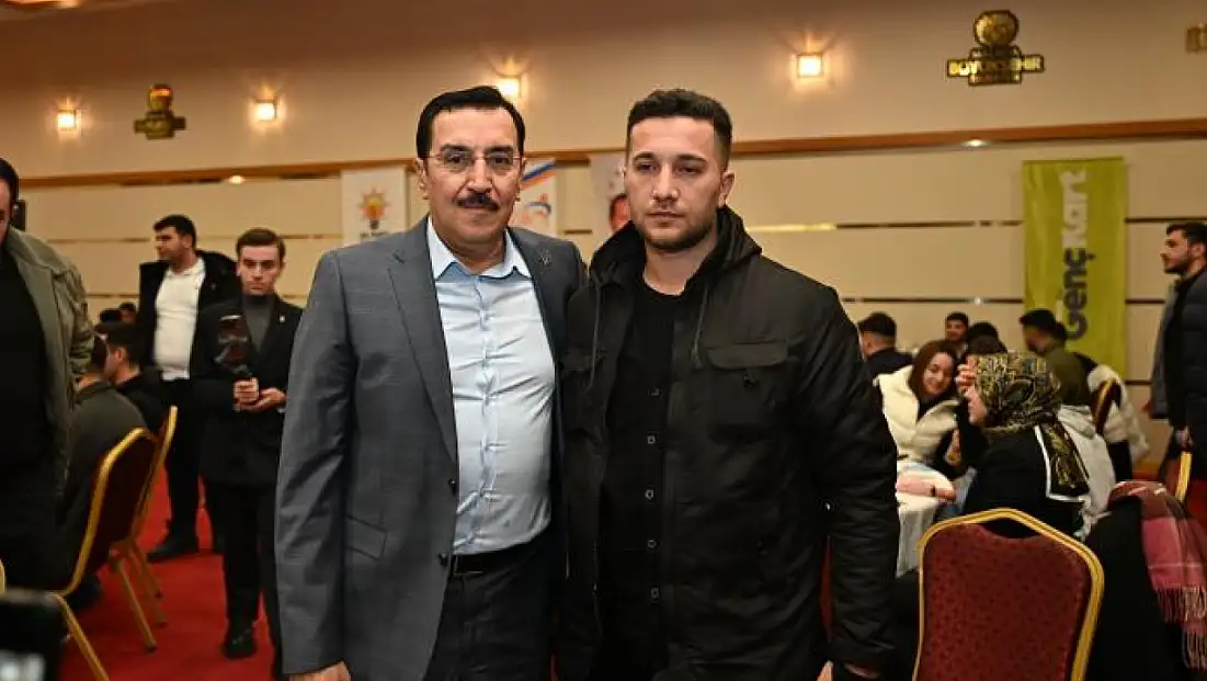 Mv. Tüfenkçi: AK Parti’de Gençler Söz Dinleyen Değil, Sözü Dinlenen Bir Gençliktir!