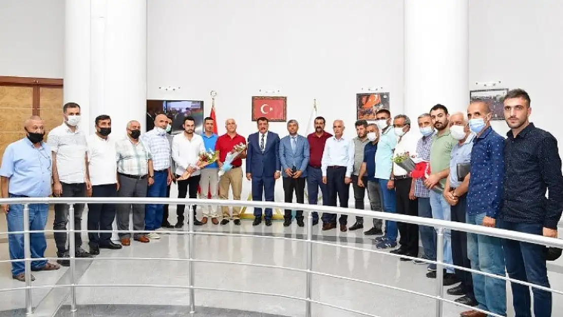 Minibüsçü ve Servisçilerden Başkan Gürkan'a Teşekkür Ziyareti