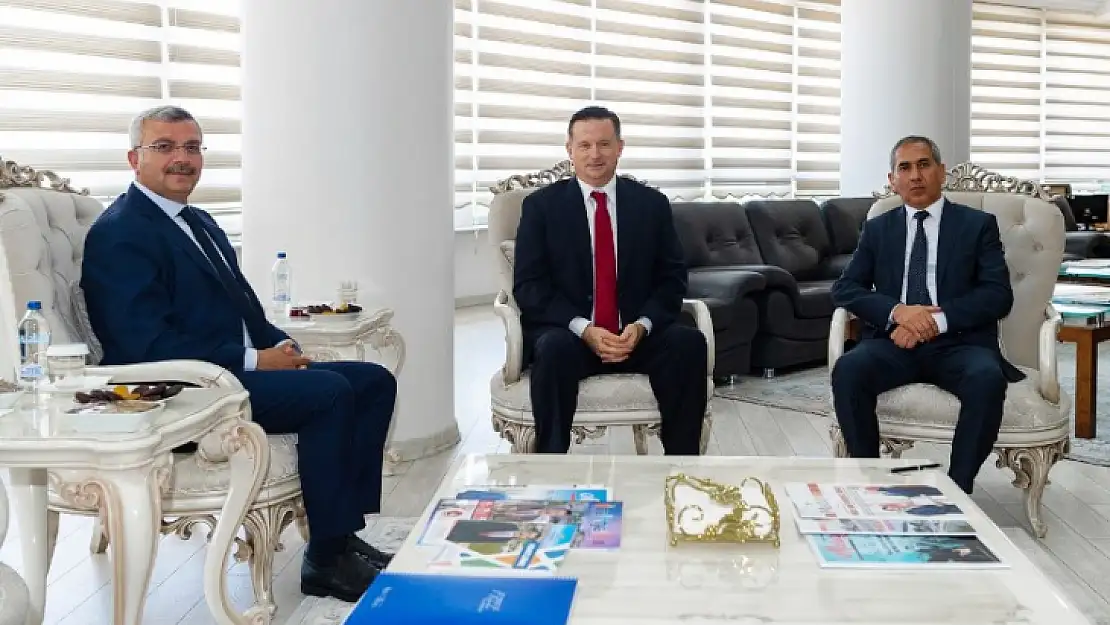 ABD Adana 2. Konsolosu Daniel B. Dolan'dan Büyükşehir'e Ziyaret