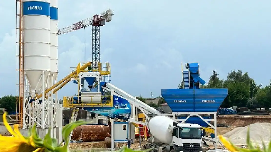 Afet Bölgesinde Beton Üretimi Zirveye Ulaştı