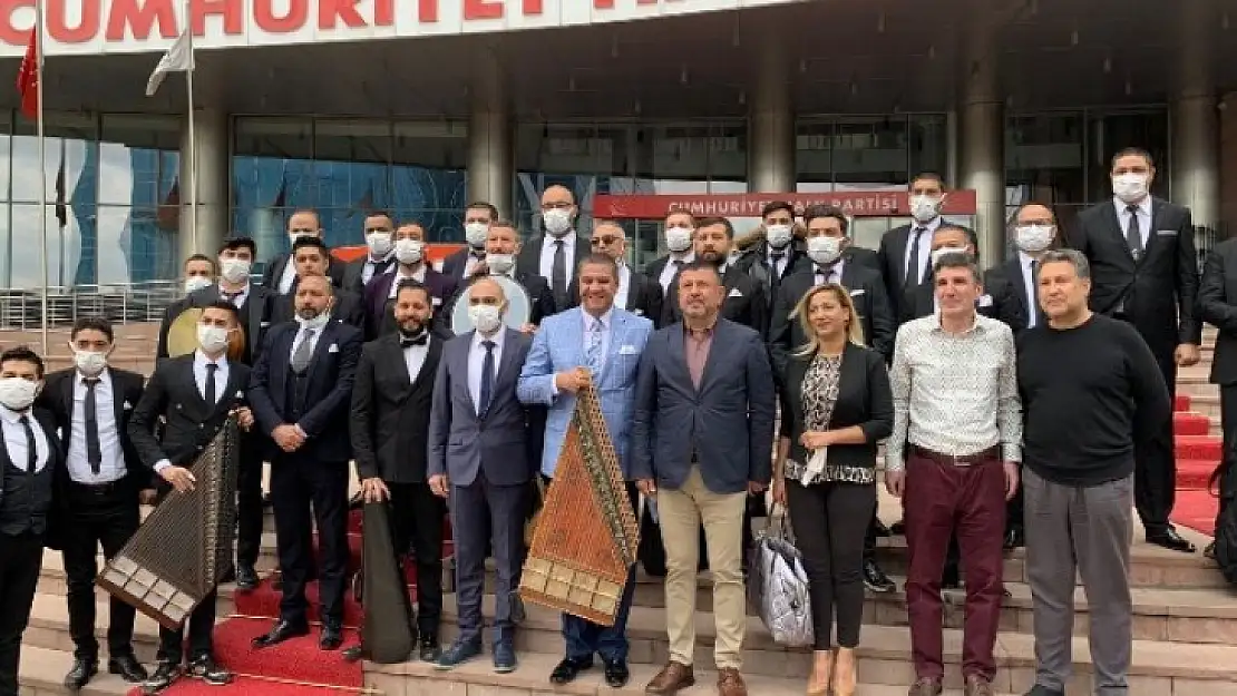 Ağbaba: İktidar, Sahne, Sanat ve Eğlence Sektörüne Savaş Açtı