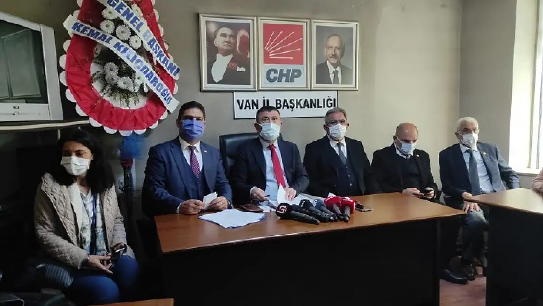 Ağbaba Tasarruf Diyenler Tasarrufa Saray'dan Başlayacak!