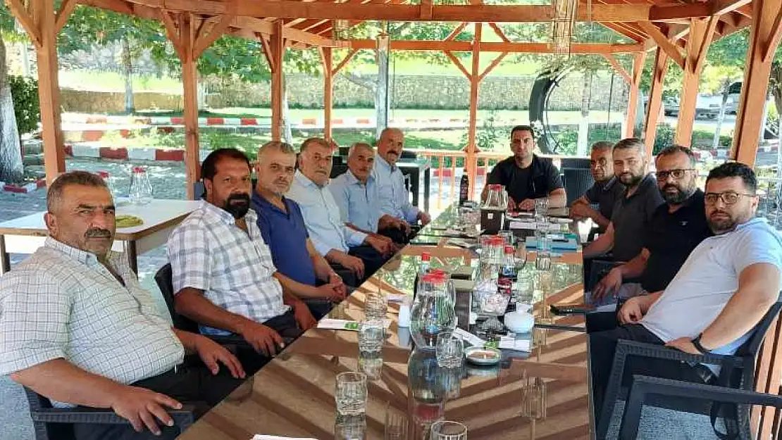 AK Parti Doğanşehir İlçe Bşk. Çatı'dan Muhtarlara Bilgilendirme Toplantısı