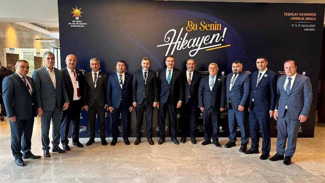 AK Parti İlçe Başkanları Ankara'da