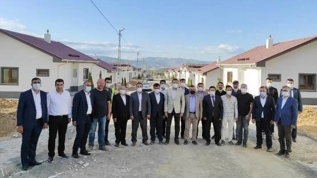 AK Parti Mv.' Pütürge'deki Depremzedelerin Sorunları Çözüldü'