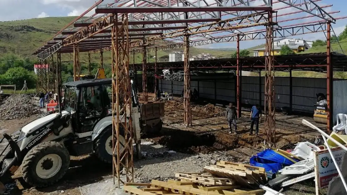 Arapgir Belediyesinden Hangar İnşaatı