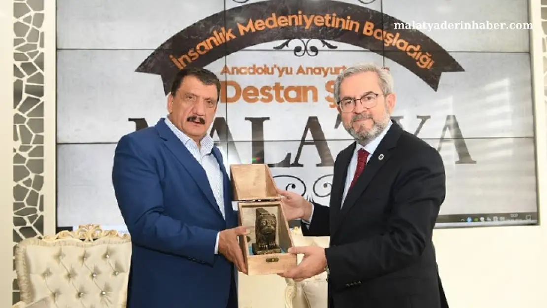 AÜ Rektörü Prof. Dr. Necdet Ünüvar'dan Başkan Gürkan'a Ziyaret