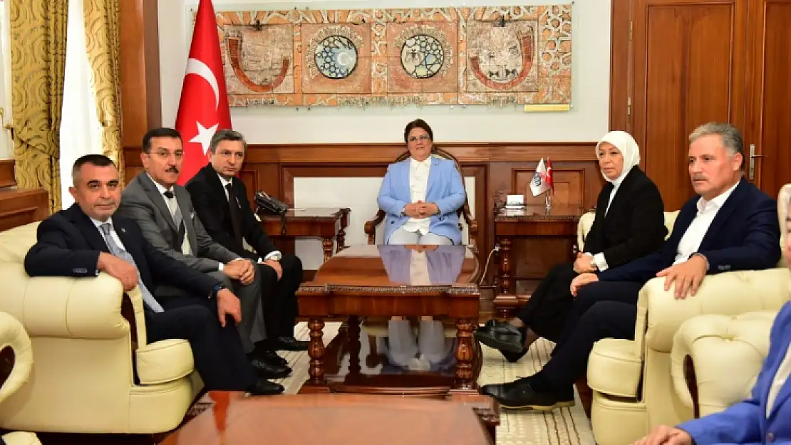 Bakan Yanık Vali Şahin'i Makamında Ziyaret Etti