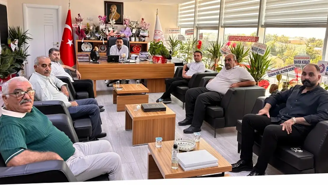 Başhekim Doç. Dr. Gönültaş'a Akçadağ Heyetinden Ziyaret
