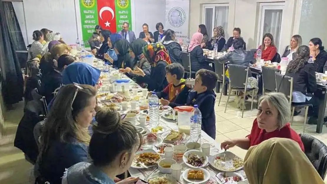 Başkan Akın'dan Kadın Girişimcilere İftar Yemeği