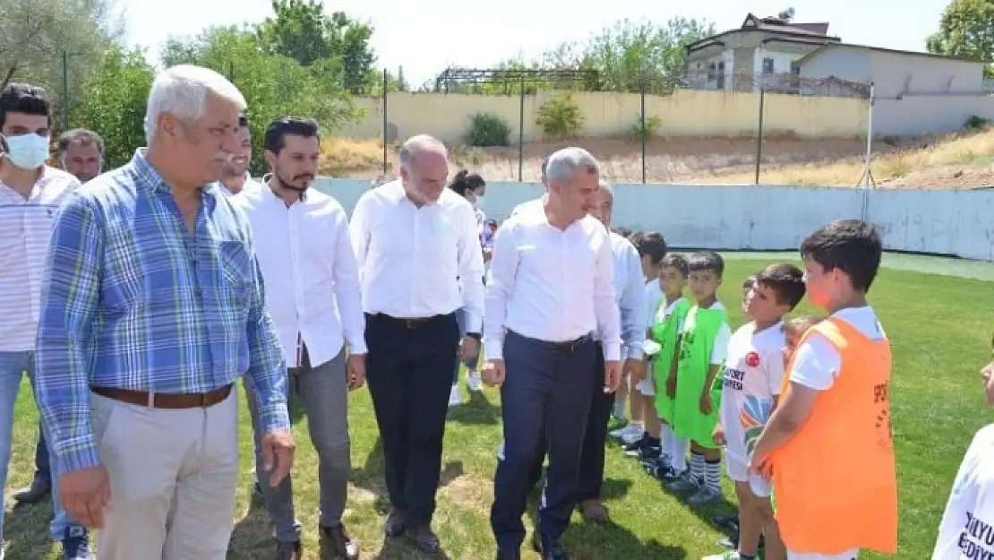 Başkan Çınar, 2.Yaz Spor Okullarını Ziyaret Ederek Sporcularla Bir Araya Geldi