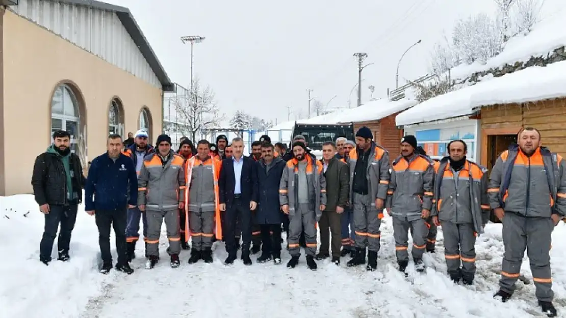 Başkan Çınar'dan Temizlik İşler Müdürlüğü Personeline Teşekkür