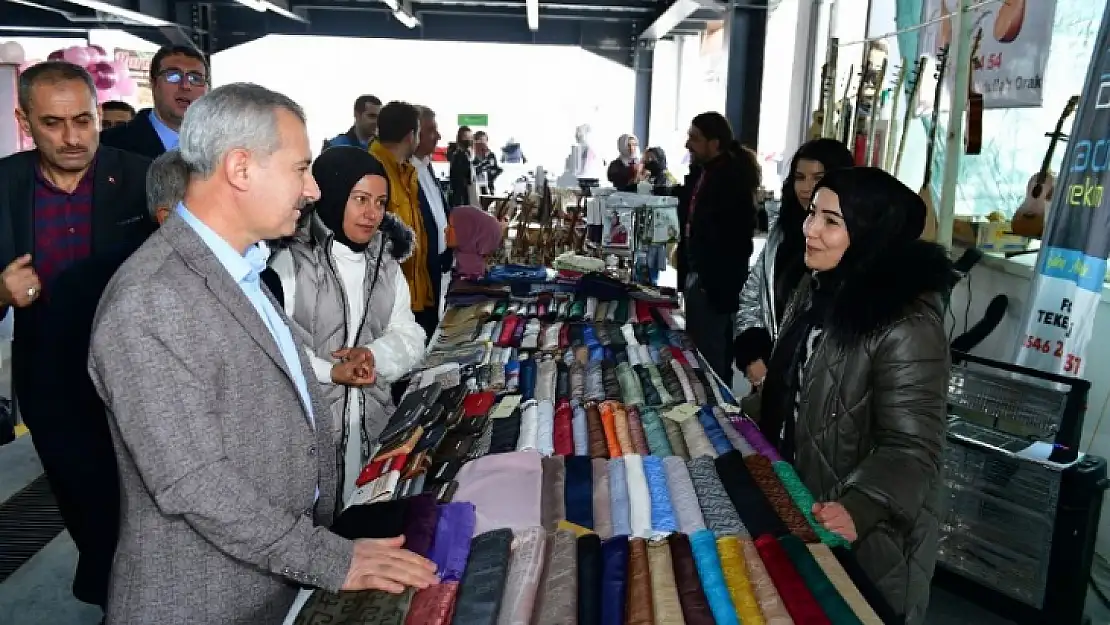 Başkan Çınar' Gelecek Kadın Eliyle Değişecek'