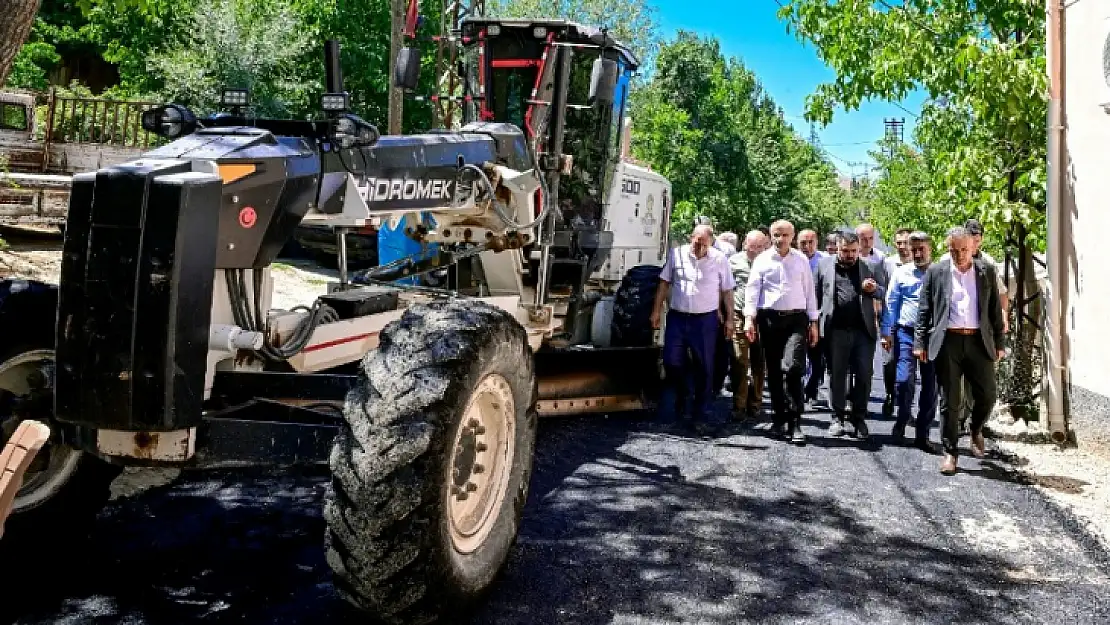 Başkan Er Hekimhan'da Yol Çalışmalarını İnceledi