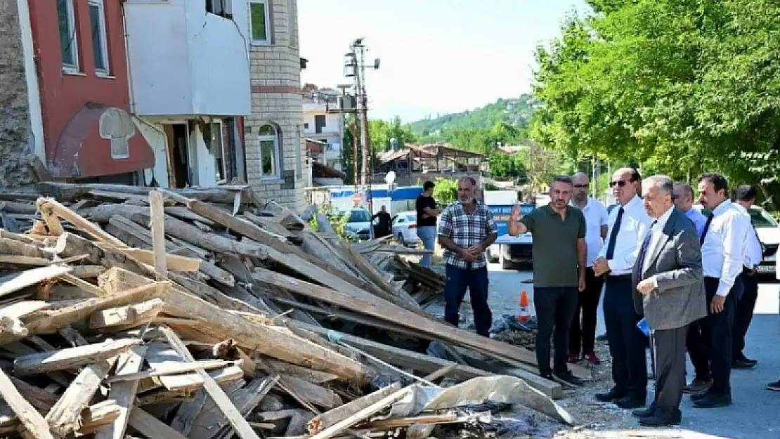 Başkan Geçit' Çırmıhtı'da Dönüşüm Sürecini Sağlıklı ve Güvenli Yürütmek İçin Çalışıyoruz'