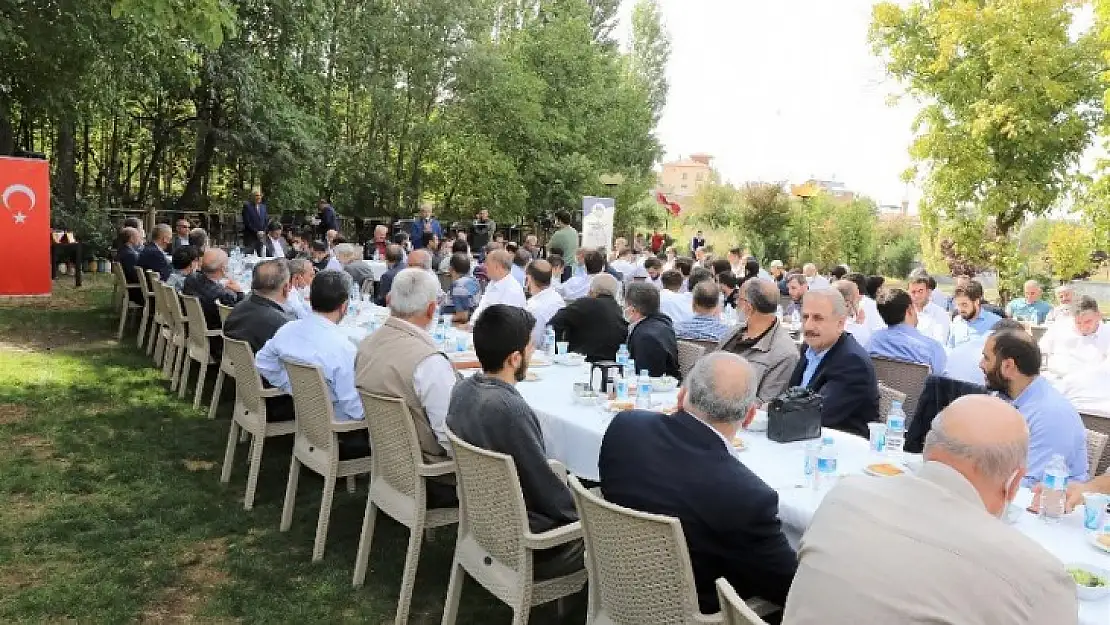 Başkan Güder' Bu Meslekler Her Şeyden Önce Gönül, Sevda, Fedakarlık İşidir'