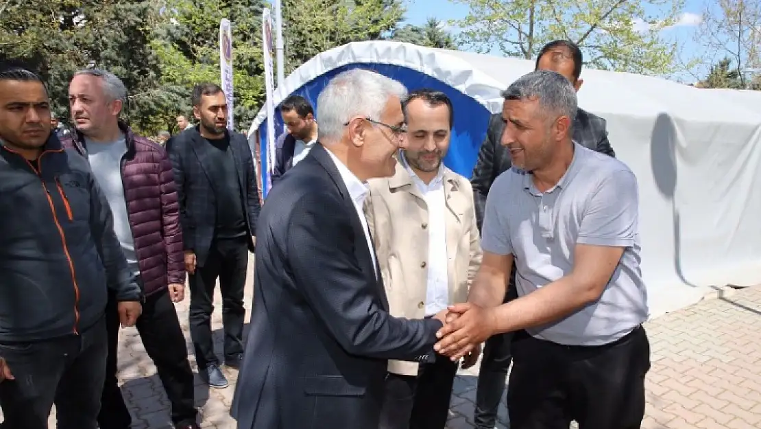 Başkan Güder'den Depremzede Vatandaşlara Bayram Ziyareti