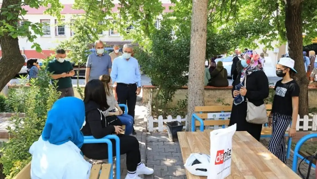 Başkan Güder, YKS Sınavına Giren Öğrencileri Yalnız Bırakmadı