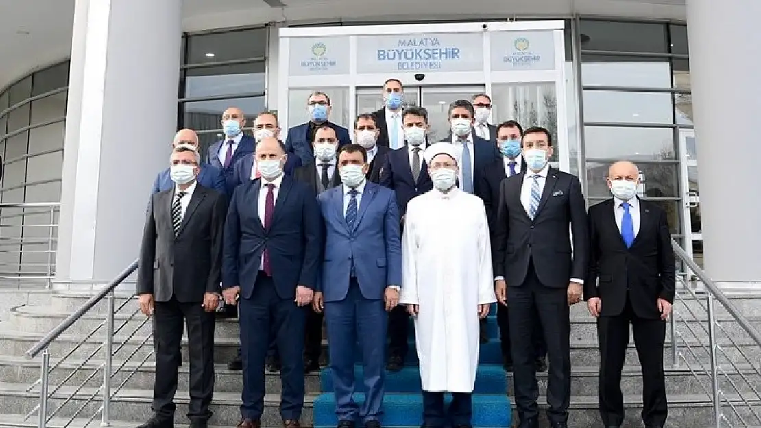 Başkan Gürkan' Atalarımız Gibi Hizmet Destanları Yazma Sorumluluğumuz Var'