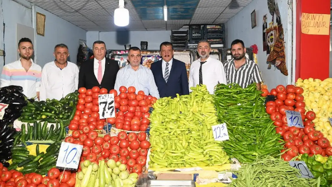 Başkan Gürkan'dan Kasap Pazarı Esnaflarına Ziyaret