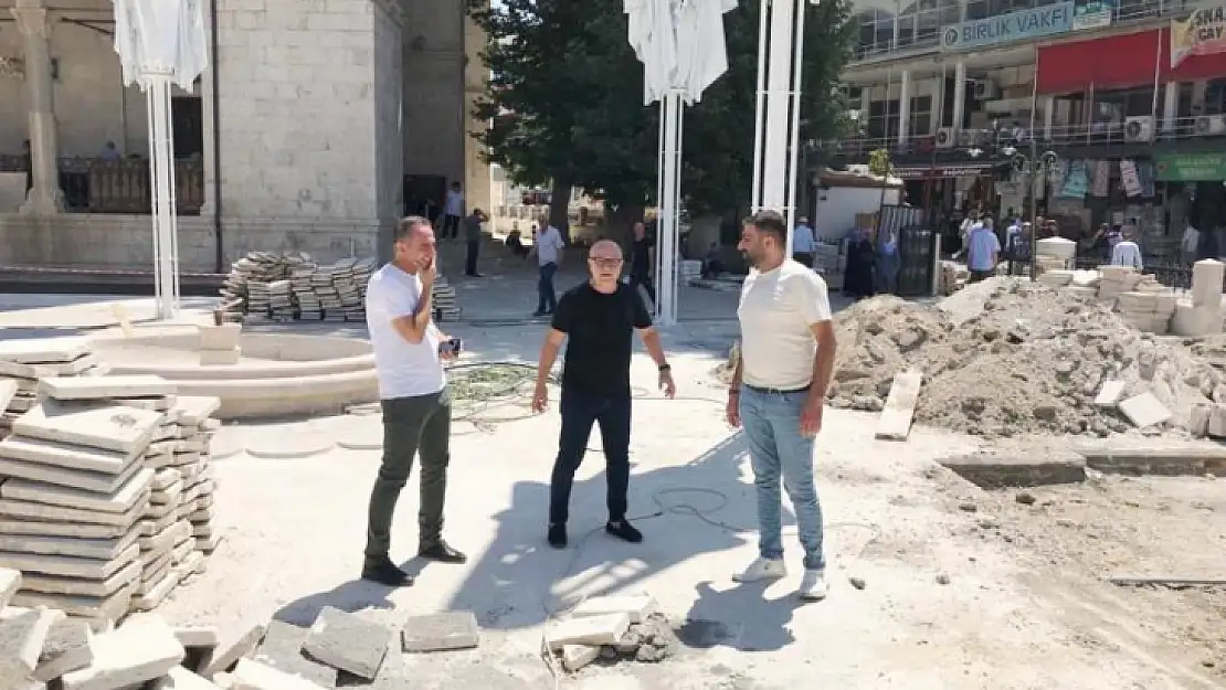 Başkan Yağlıcı' Yeni Cami'de Yapılan Adı Restorasyon Amacı Yıkım '
