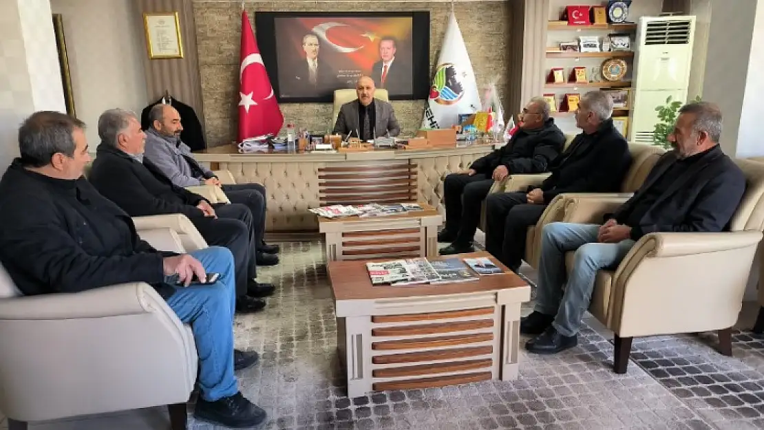 Başkan Zelyurt 'a Sürgü Mahallesi Sakinlerinden 'Hizmet' Teşekkürü