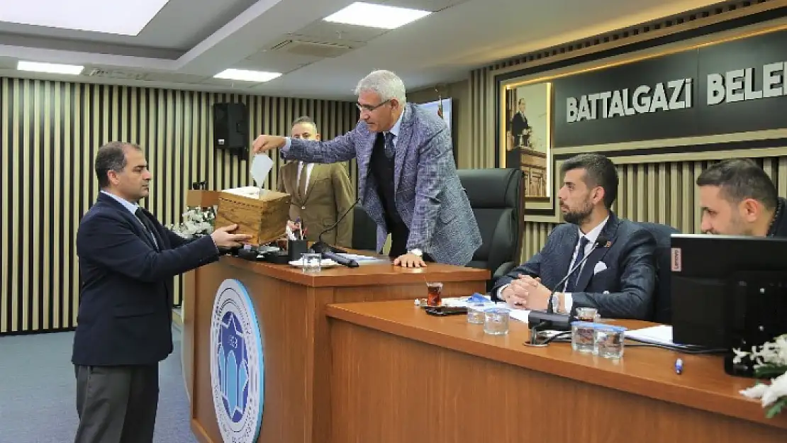 Battalgazi Belediye Meclisi Denetim Komisyonunu Seçti