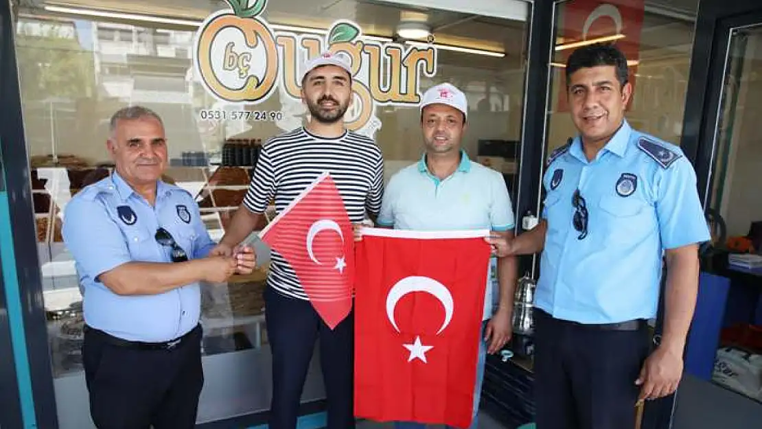Battalgazi Belediyesi'nden Bayrak Seferberliği