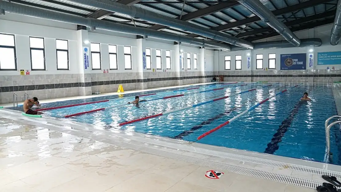 Battalgazi Belediyesi Yüzme Kurslarında Kontenjanları Artırdı