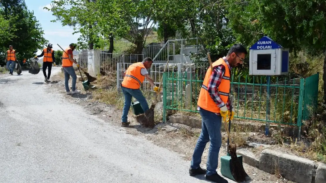 Battalgazi Belediyesinden Mezarlıklarda Bakım Çalışması