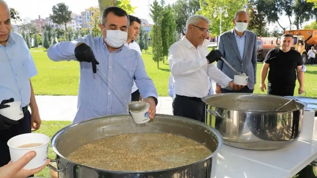 Battalgazi'nin Gönüllü Kadınlarından Aşure İkramı