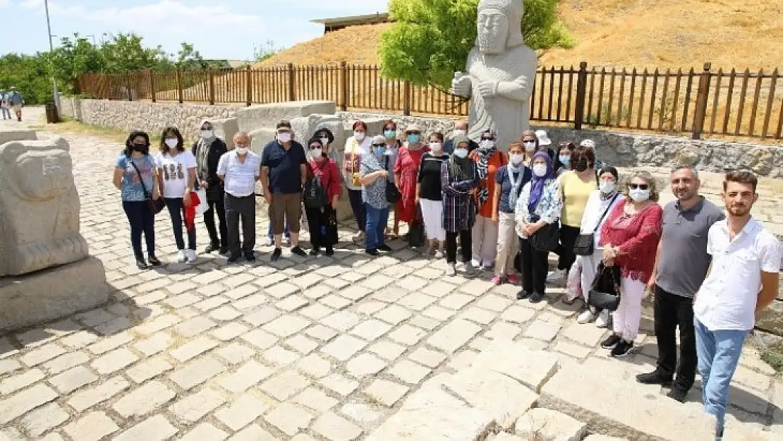 Battalgazi Tarihiyle Turist Kafilesini Cezbetti