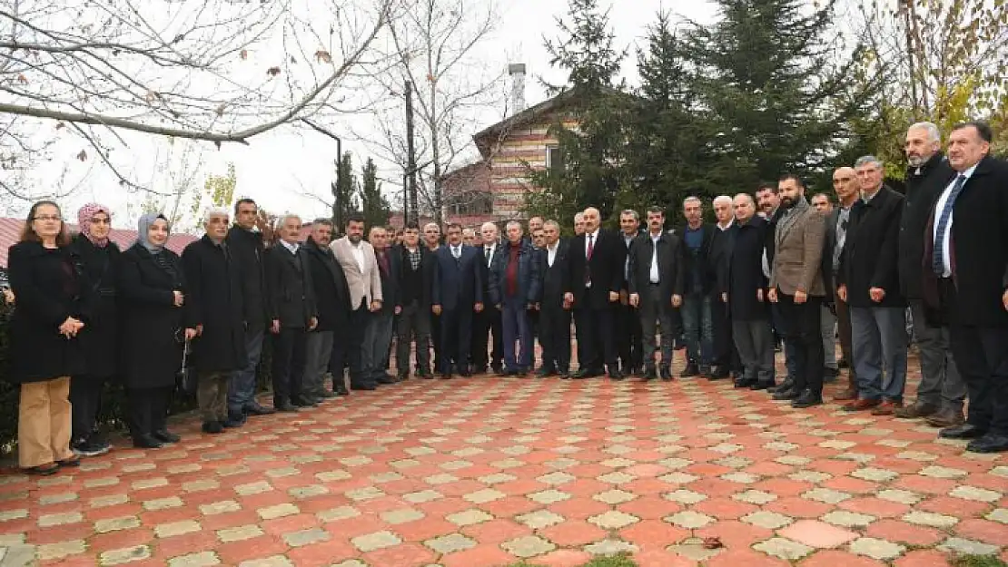 Birbirimizi Severek Hareket Edersek İşlerin Hepsi Kolay Olur