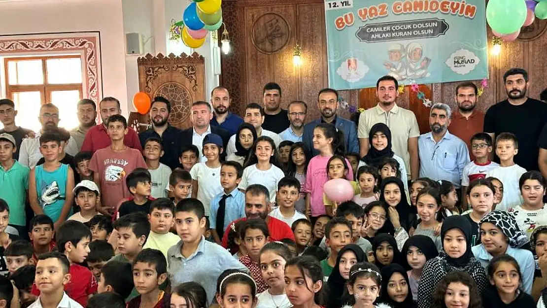 'Bu Yaz Camideyim' Programı Büyük Coşkuyla Tamamlandı