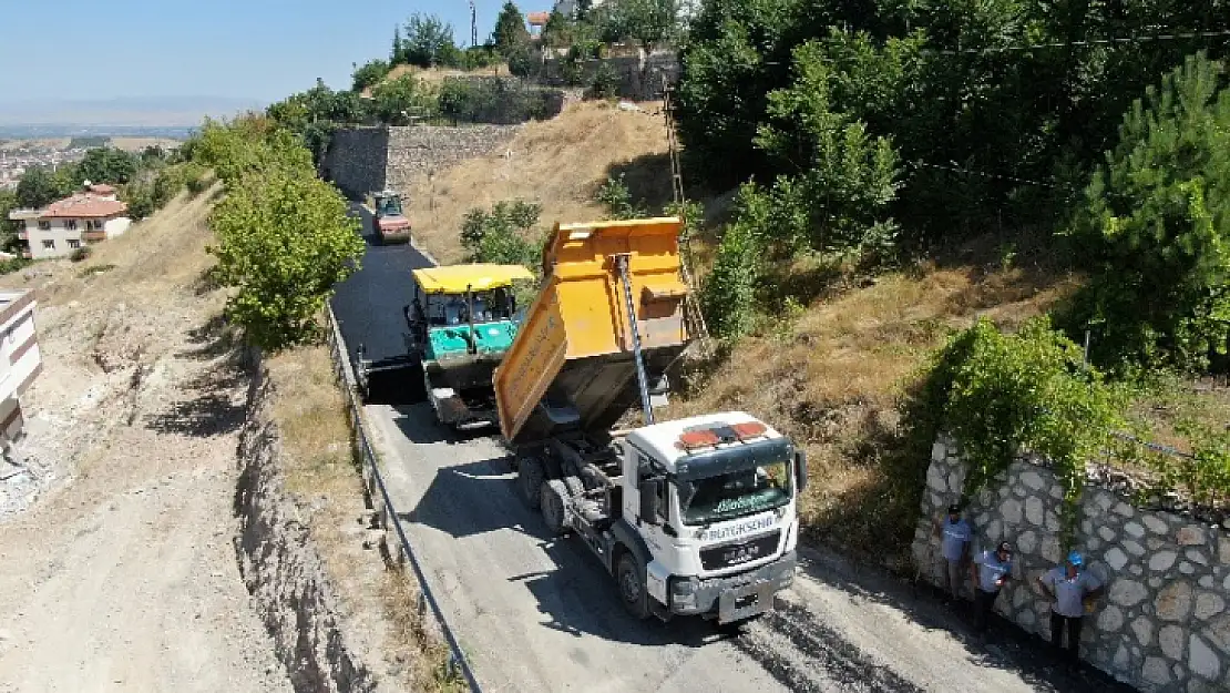 Büyükşehir Belediyesi Asfalt Çalışmalarını Sürdürüyor