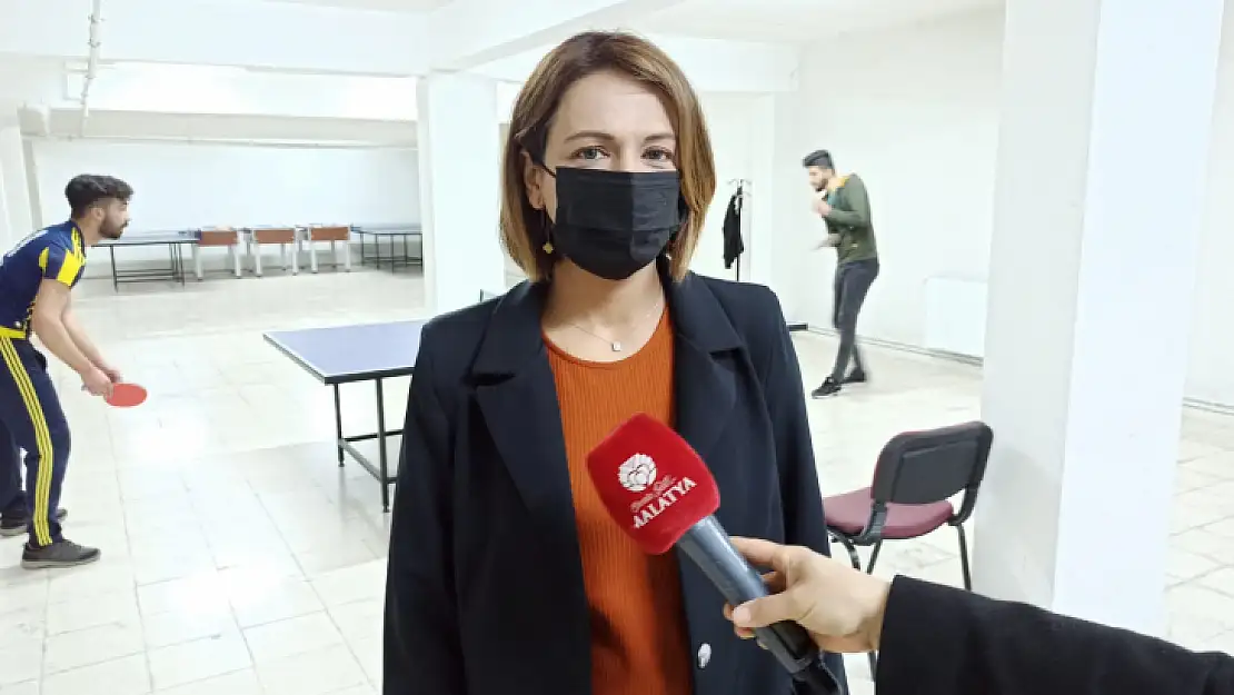 Büyükşehir Belediyesi Gençlik Merkezi'nde Masa Tenisi Turnuvası