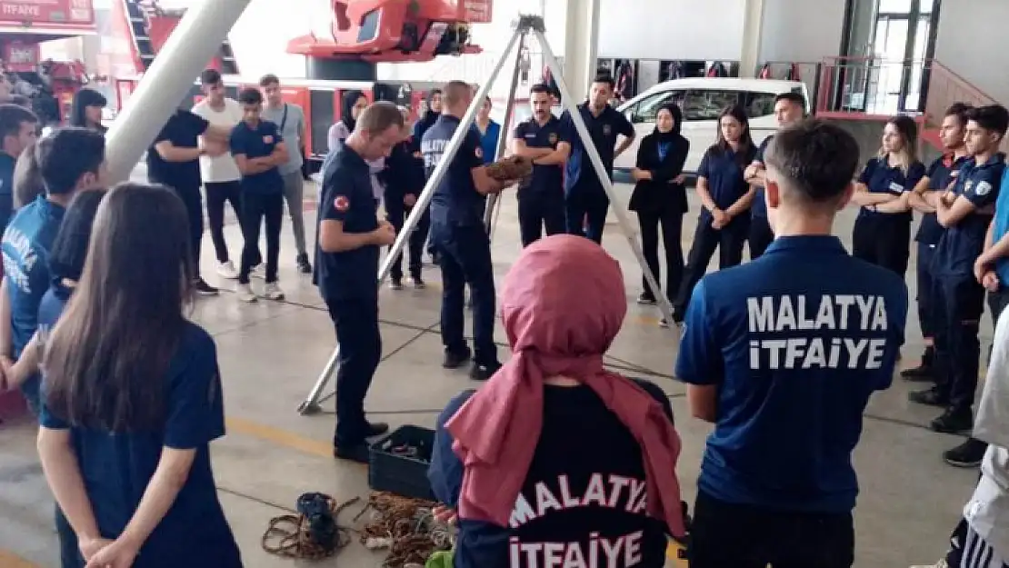 Büyükşehir İtfaiye'den Stajyer Öğrencilere uygulamalı Eğitim