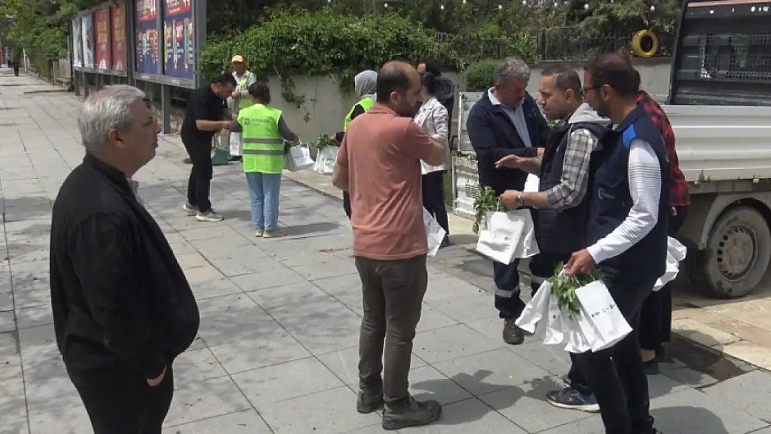 Büyükşehirden Vatandaşlara Ücretsiz Fide Desteği