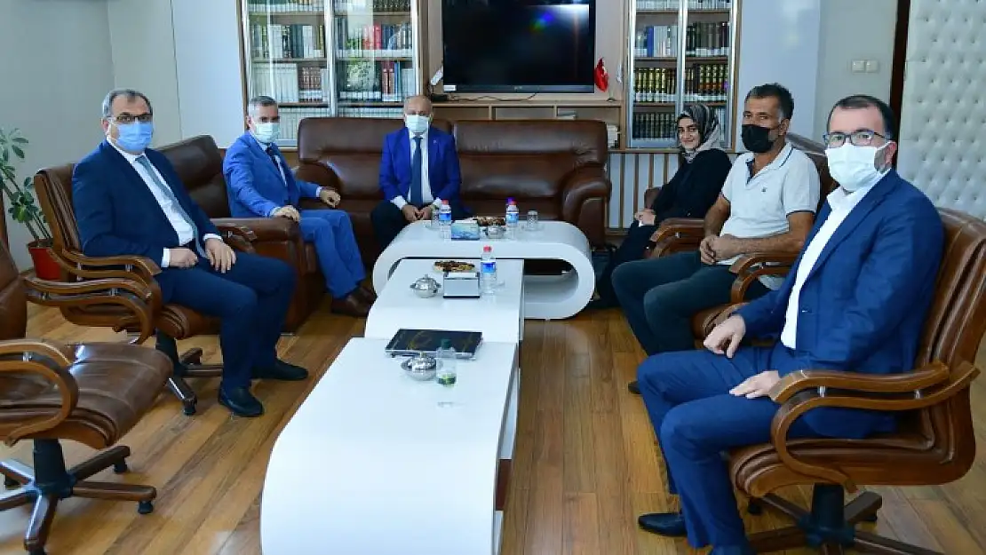 Camilerimiz, Müslümanlığın En Önemli Sembolü ve Kimliğidir