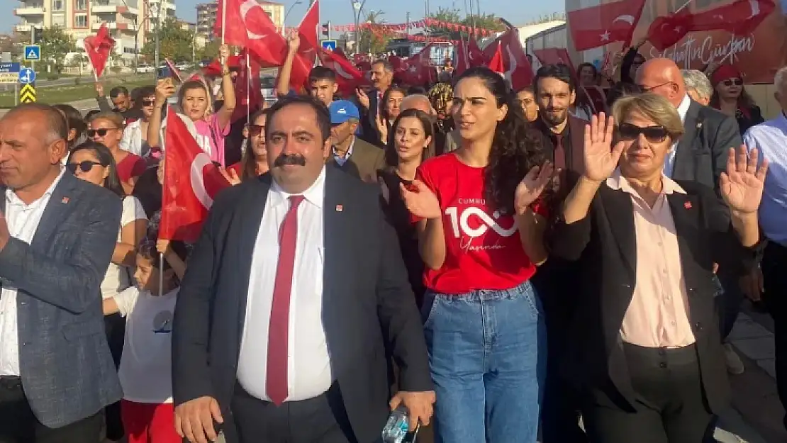 CHP'den Cumhuriyetin 100. Yılı Kutlaması