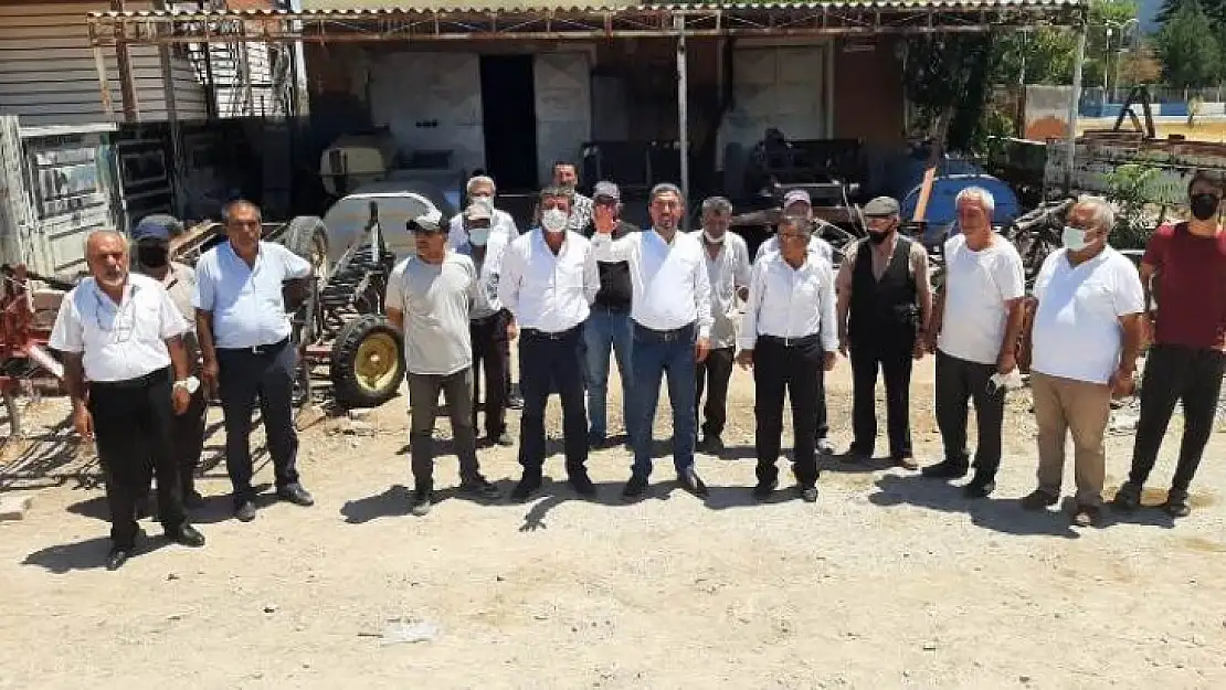 CHP'den Üst Geçit Mağduru Esnaflara Destek