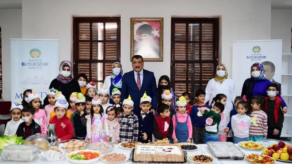 Çocuklarımıza Memleketimizin Değerlerini Öğretmemiz Lazım