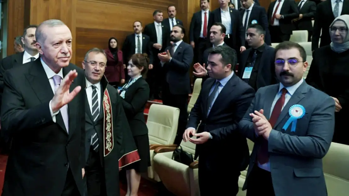 Cumhurbaşkanı Erdoğan:' Tepelerine Binmeye Devam Edeceğiz'