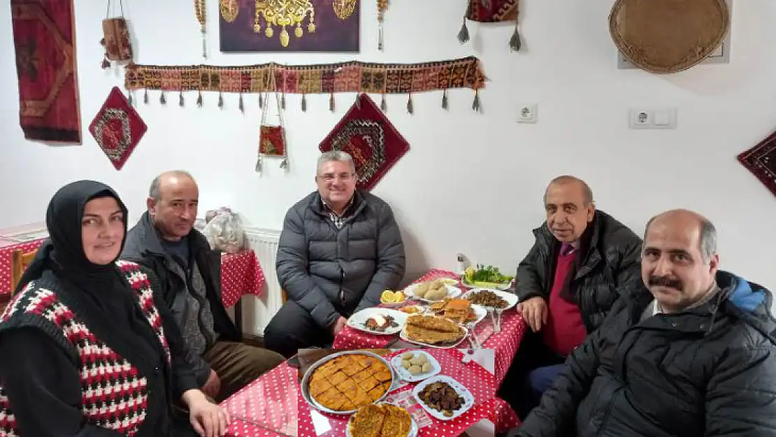 Damak Zevki Olanların Uğrak Yeri Bilgin Mantar Evi