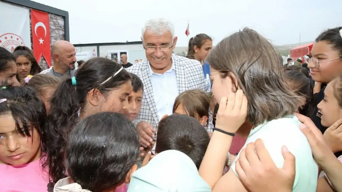 Depremzede Öğrenciler Dereceye Girmek İçin Kıyasıya Yarıştı