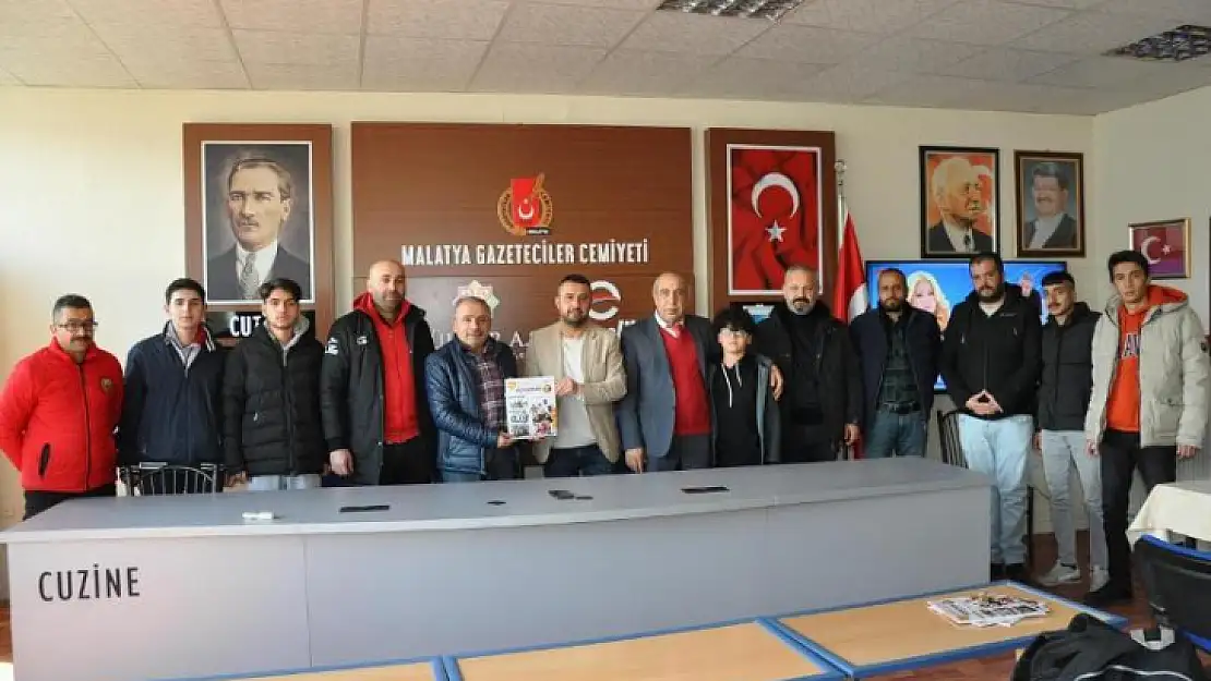Derbeylerinden MGC'ye Ziyaret 'Takıma Sahip Çıkın'
