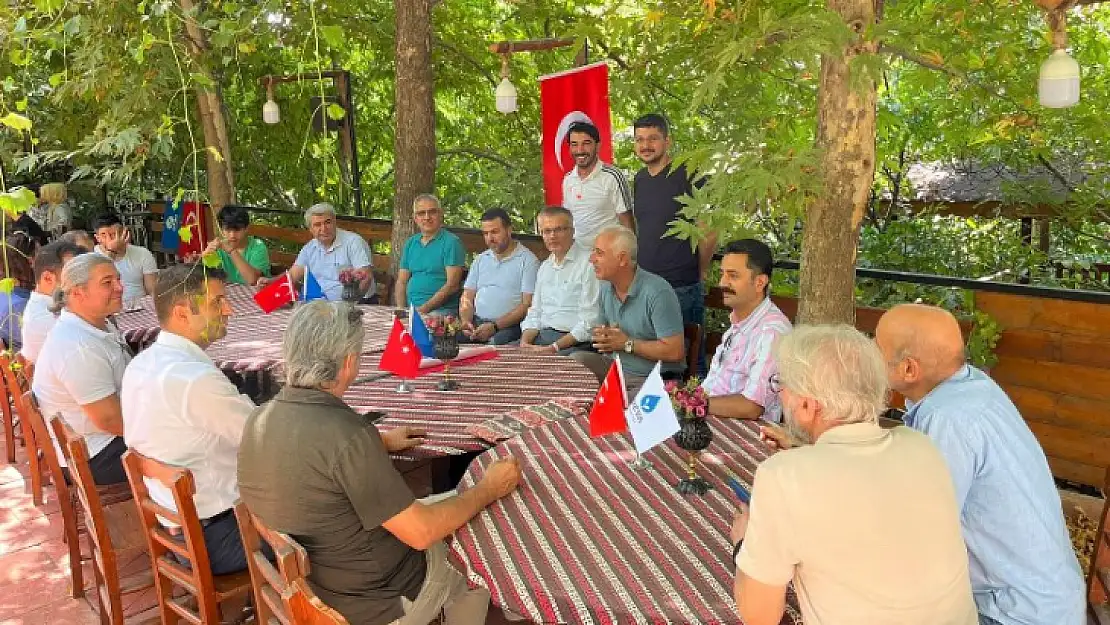 DEVA Partisi İl Yönetimi Aileleriyle Kahvaltıda Buluştu