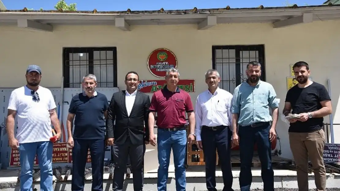 Diyarbakır B. Şehir Bel. Ekibi Malatya'da Şehir Mezarlığı'nda İncelemelerde Bulundu